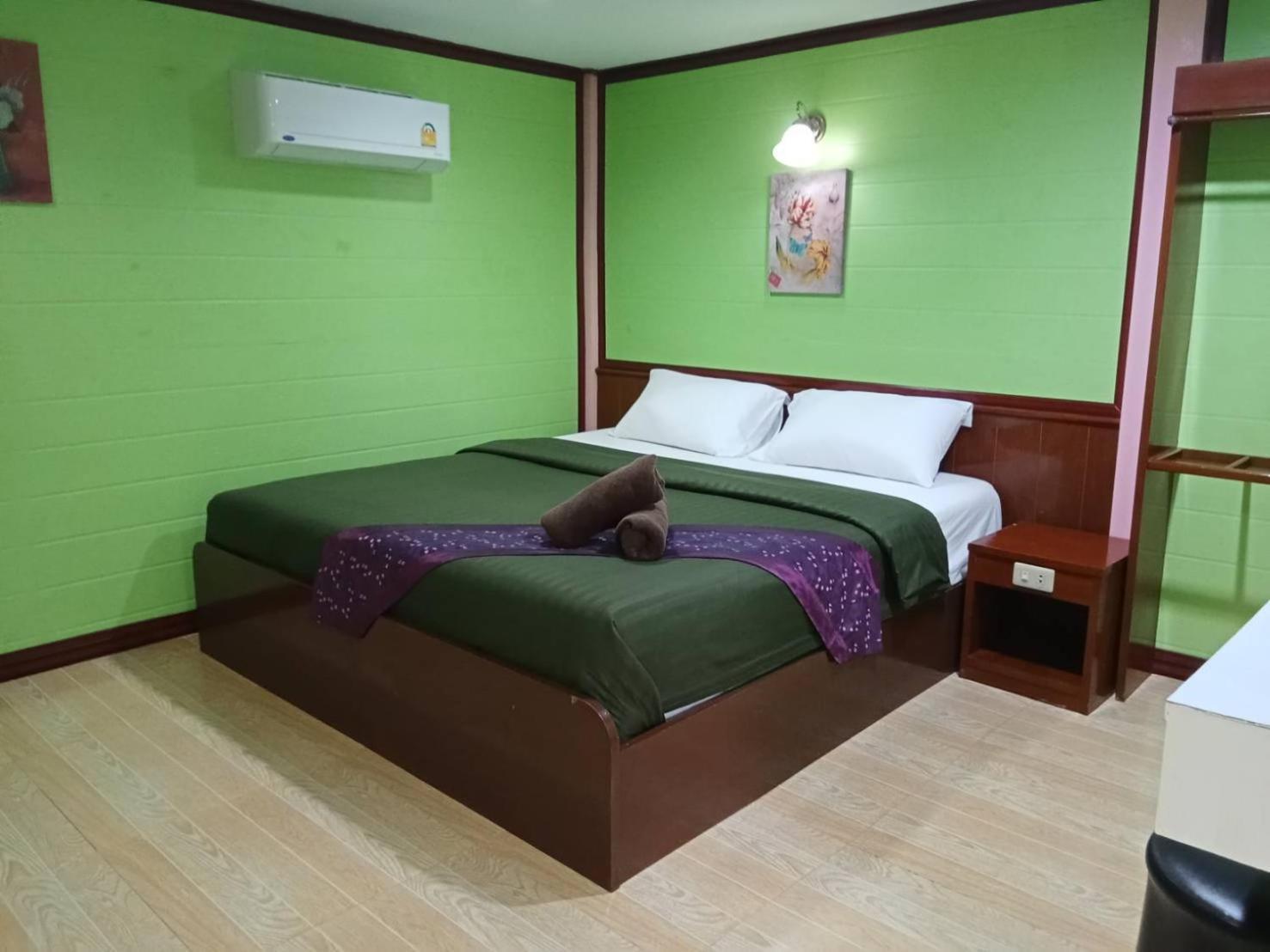 Hotel Haad Somboon House Bang Saphan Exterior foto